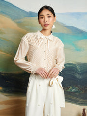 <b>DREAM</b> Pony Pleat Blouse