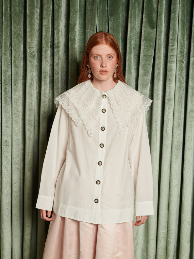 Motion Collar Blouse Pearled White / Z