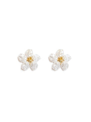 <b>DREAM</b> Victoria Flower Pearl Earrings